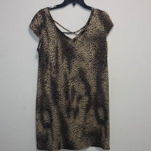 Leopard casual dress with cross back detail size petite medium